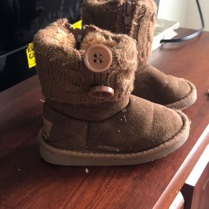 Kids boots